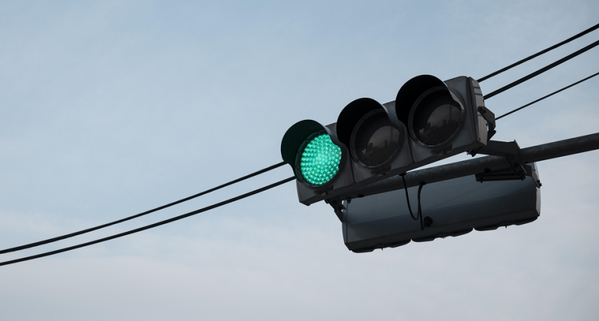 Во Владимирской области после запуска умной дорожной системы начались проблемы со светофором