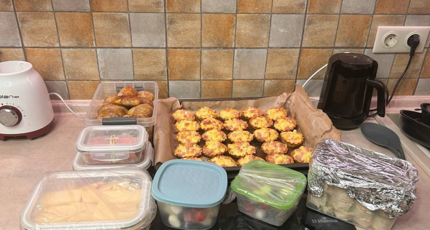  Простые способы накрыть праздничный стол быстрее: что можно подготовить заранее и как сэкономить время 31 декабря