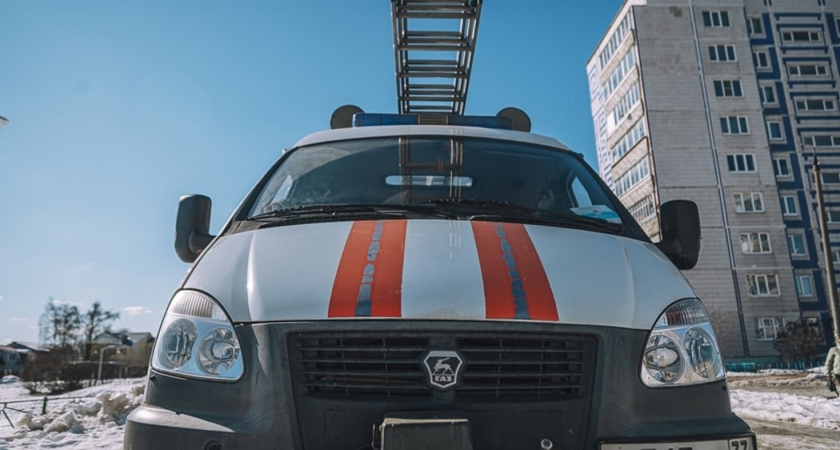 Ковровские спасатели помогли доставить маму с рожденным дома младенцем в больницу