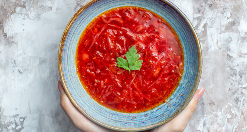 Первое правило зажарки для борща и как её улучшить: 3 совета шеф-поваров, чтобы получился не просто суп со свёклой