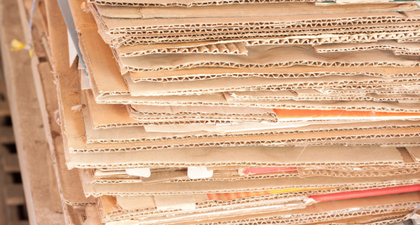 Как я использую картон на даче: забираю бесплатно в магазинах и решаю сразу три проблемы