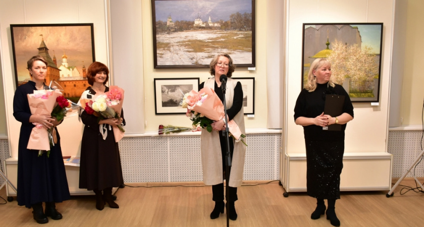 Жителей и гостей Владимира приглашают на выставку «Трижды о...»