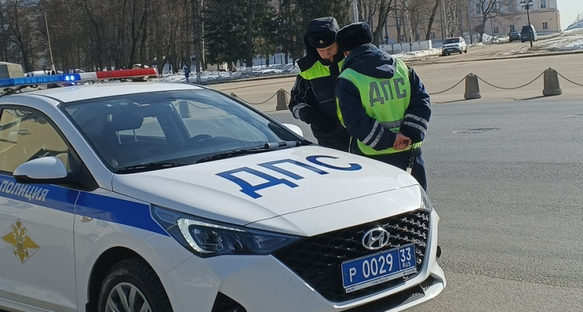 Эти 3 документа никогда не надо показывать инспектору ДПС: объясняет автоюрист