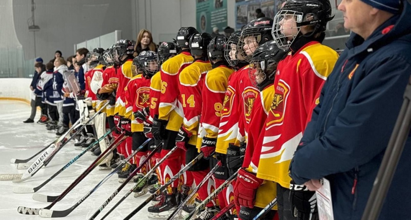 В Судогде стартовал юбилейный хоккейный турнир памяти Александра Рагулина