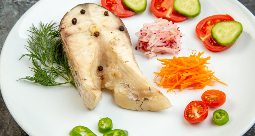 Этот простой трюк делает любую рыбу ароматной и сочной: проверено даже на минтае и путассу