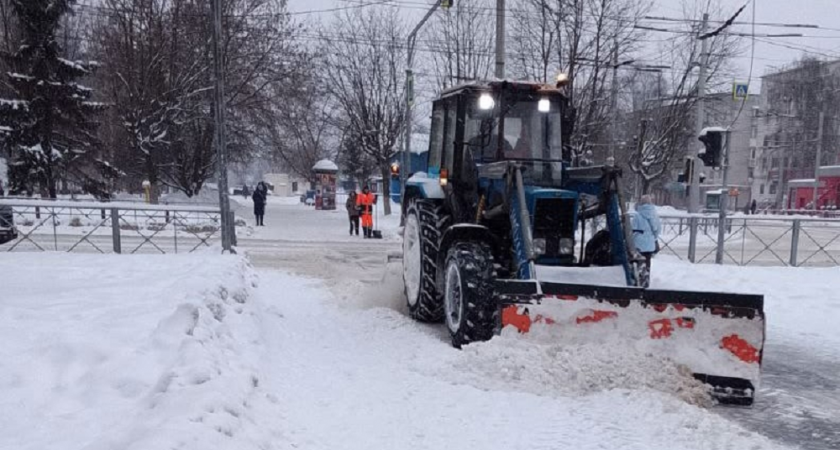 Снегопад во Владимире привёл к усиленной уборке дорог и тротуаров