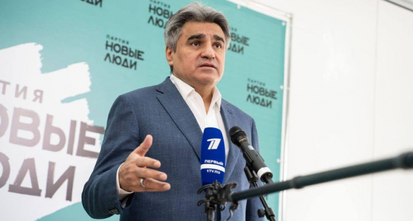 Лидер партии «Новые люди» призвал Госдуму отказаться от новых налогов и блокировок соцсетей 