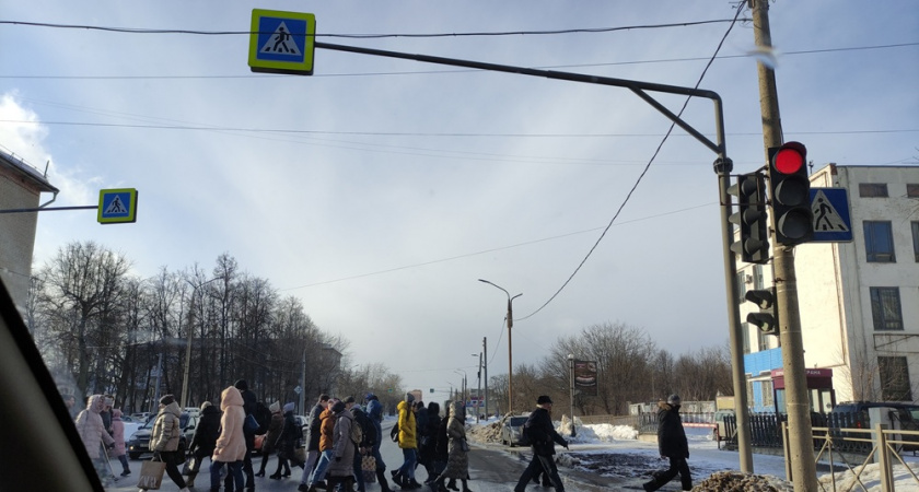 В 2026 году на 17 перекрестках Владимира установят «умные» светофоры