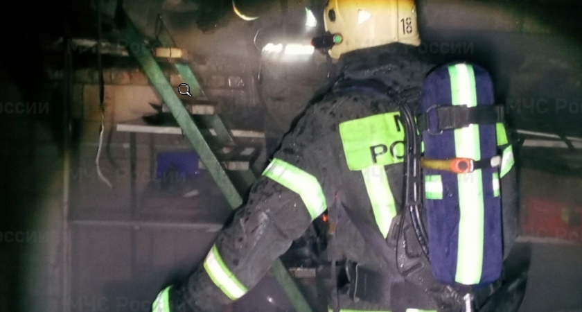 В Вязниковском районе сгорело помещение автосервиса возле федеральной трассы