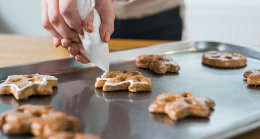 Мгновенно тает во рту: рецепт печенья с орехами и изюмом - простой десерт к чаю
