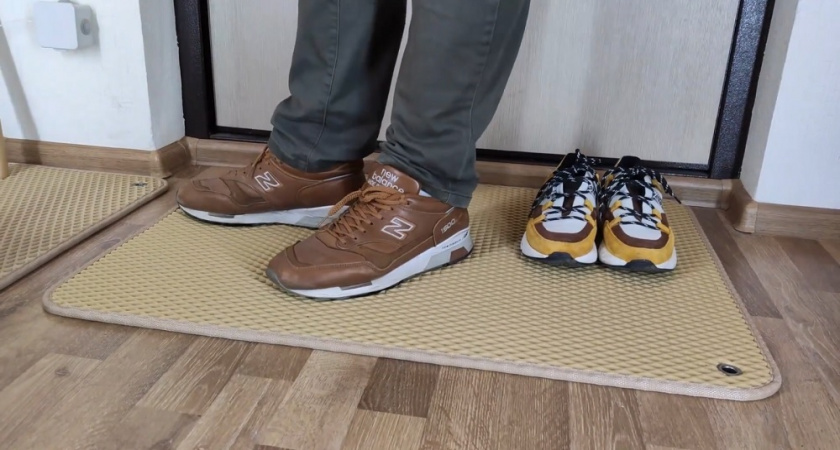 Взяла за копейки в Fix Price коврик для обуви, а он заменил кучу вещей: 7 неочевидных способов его использовать