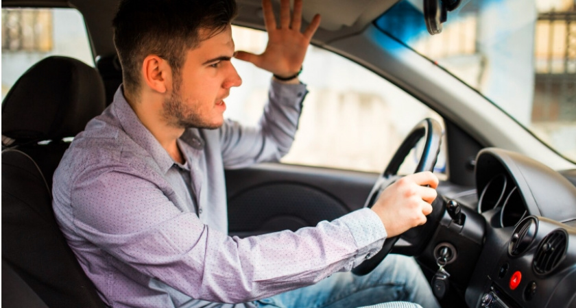 Во Владимире участник словесного конфликта умышленно наехал на оппонента