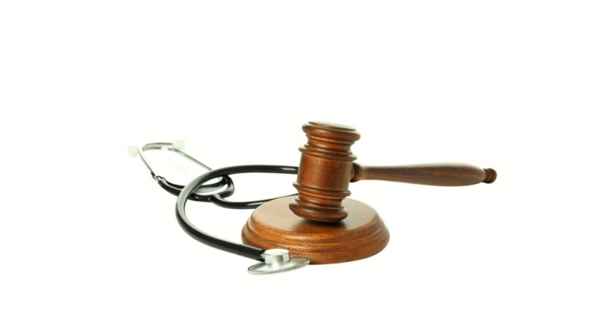 Суд взыскал с детской больницы компенсацию морального вреда в пользу матери из Меленок