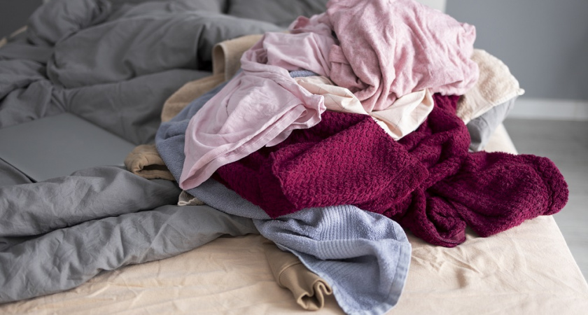 Забудьте про утюг, есть способ погладить вещи без него: полезные лайфхаки из СССР 