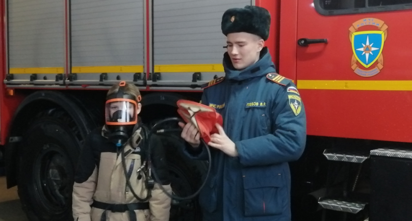 Кадеты в Вязниках узнали как спасают пострадавших при пожаре