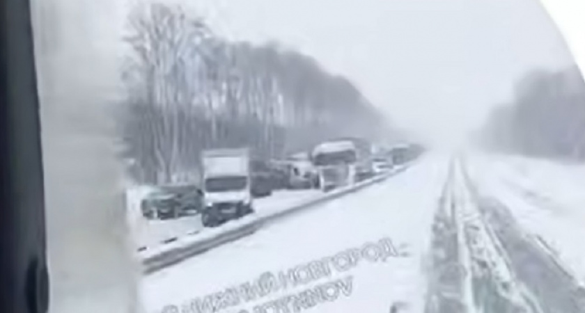 На трассе под Гороховцом столкнулись 13 автомобилей