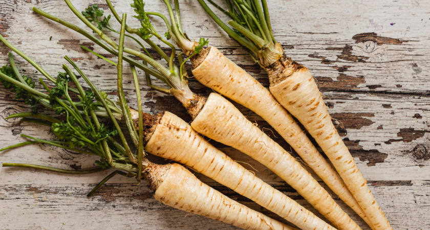 Неприхотливый старинный корнеплод снова в тренде: растёт без проблем и спасает зимой