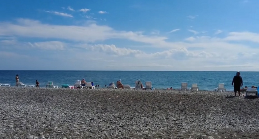 Отдых в Абхазии без прикрас: вся правда о змеях, хамстве, сервисе и способах спасти свой отпуск