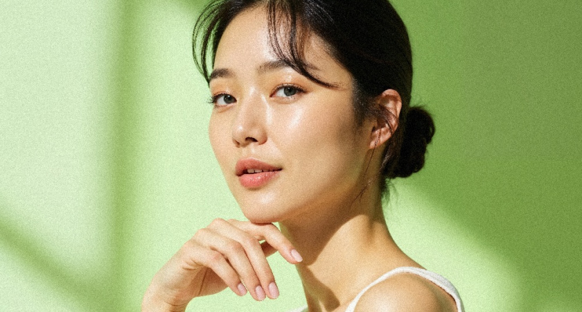 Забудьте про стеклянную кожу, теперь в моде кожа-моти: как добиться бархатного и упругого лица, как у японок