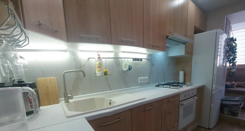 Обновляем устаревшую кухню без замены гарнитура: 8 приёмов от мастера, которые сэкономят вам сотни тысяч рублей