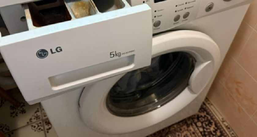 Перегрузила машинку вещами и чуть не сломала ее: мастер сказал, что я «убиваю» технику — теперь точно знаю, сколько белья можно загружать