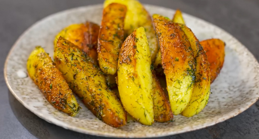 Как любимая россиянами жареная картошка может "сломать" мозг? Вся правда от врача-диетолога