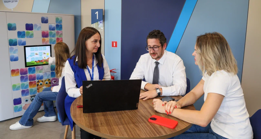 Стало известно, сколько россияне хранят на совместных счетах