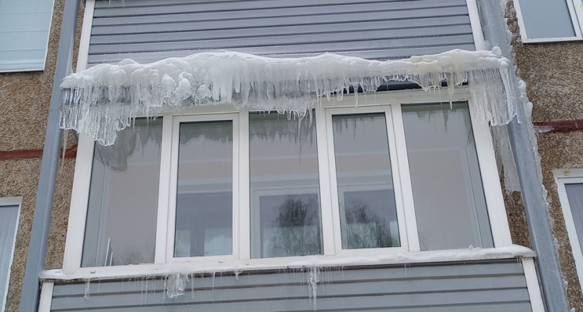 В каком случае россиянам за старьё на балконе будет грозить тюрьма? Объяснения и практические советы от юриста