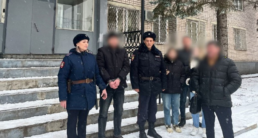 Экс-глава угрозыска Гороховца признался в мошенничестве на 60 000 рублей