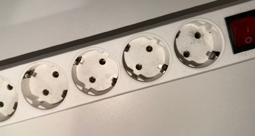 Моем удлинитель правильно: как отмыть жир и пыль внутри и снаружи — советы, которые продлят ему жизнь