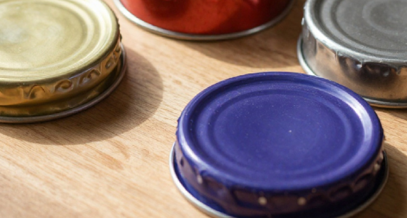 Больше не выбрасываю железные крышки от банок: 4 лайфхака для дома и дачи — пригодятся каждой хозяйке
