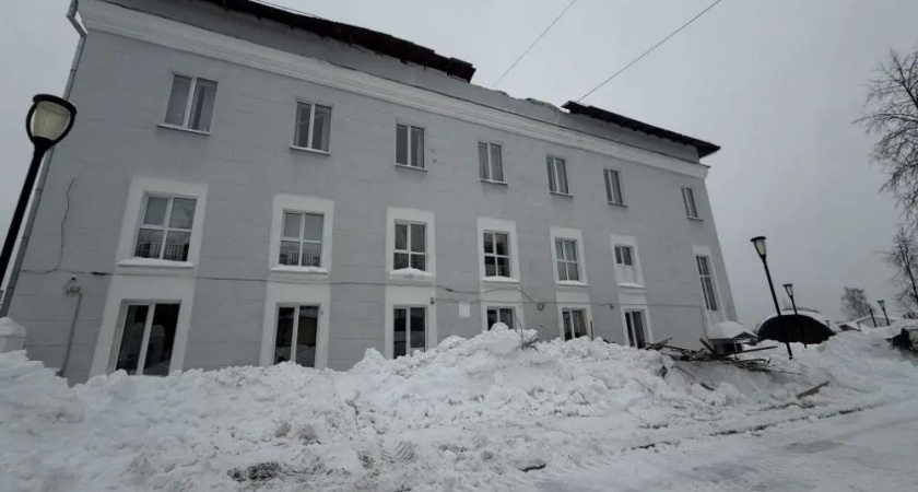 Обрушение кровли в школе искусств Гусь-Хрустального произошло на площади в 248 «квадратов»