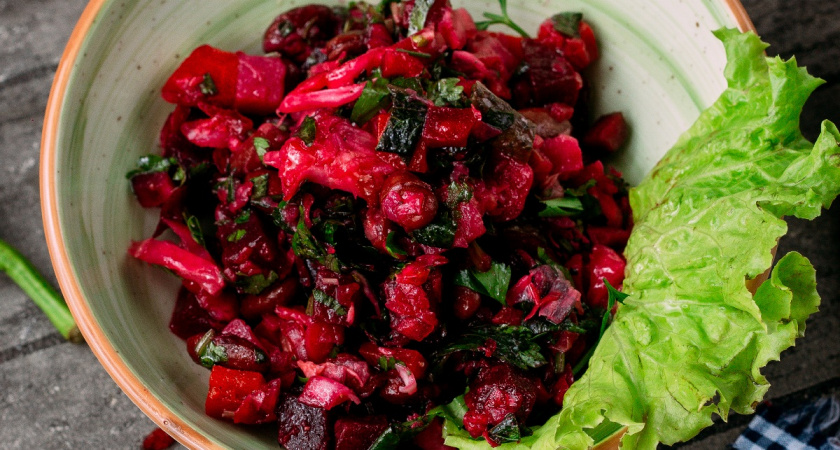 Готовлю свеклу по-крестьянски: для этого салата варю свеклу про запас — экономно, быстро и безумно вкусно