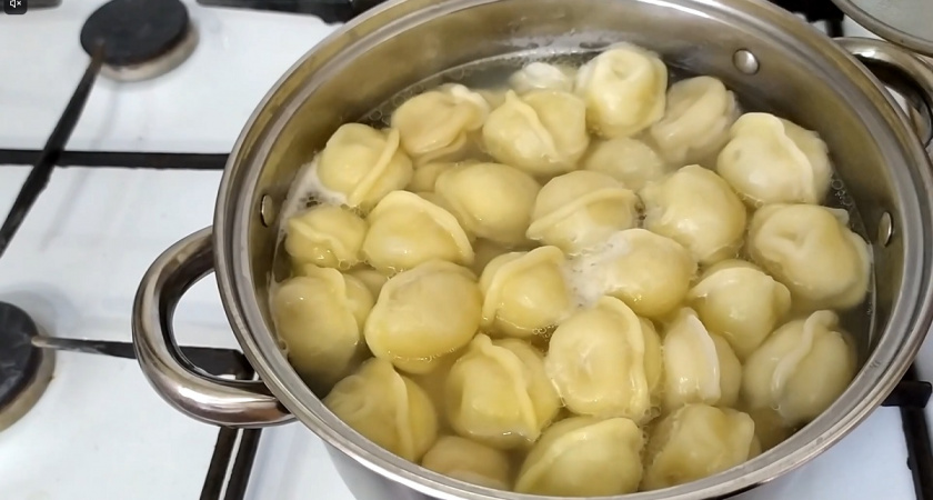 Врач-гастроэнтеролог раскрыл, кому опасно есть пельмени: вся правда о любимом миллионами россиян блюде