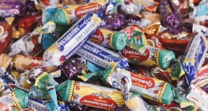 4 года покупаю "Ермолинки" и не надоело: честный отзыв на конфеты, напоминающие Рот Фронт - стоит ли брать?