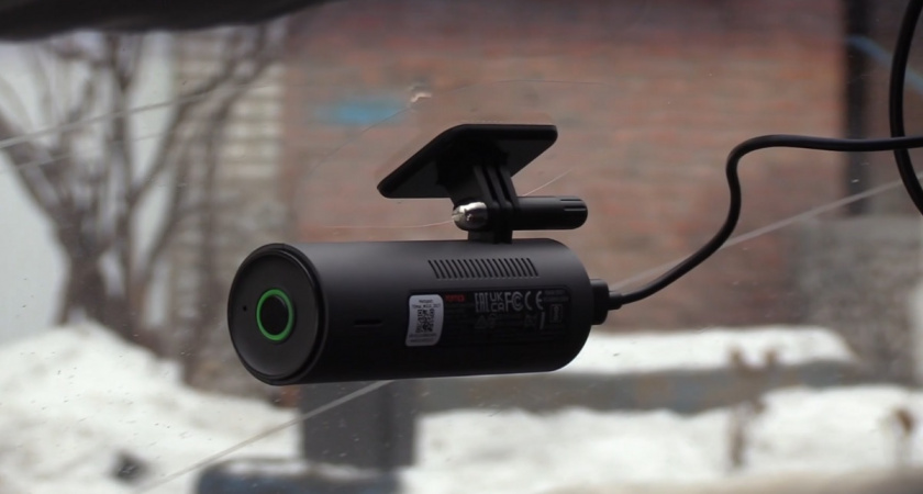 Где лучше закрепить видеорегистратор, чтобы избежать штрафов: разбор частых ошибок