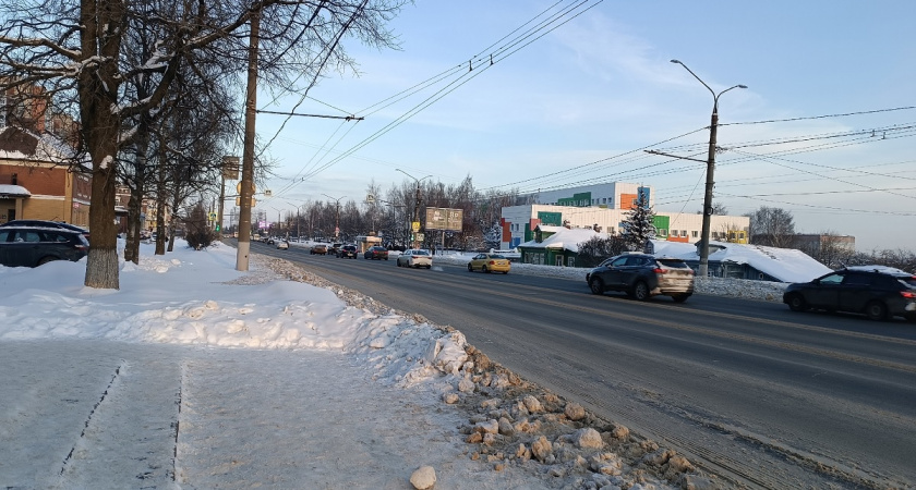 Знаков нет, а штраф есть: 5 правил ПДД об ограничениях скорости, о которых часто забывают водители