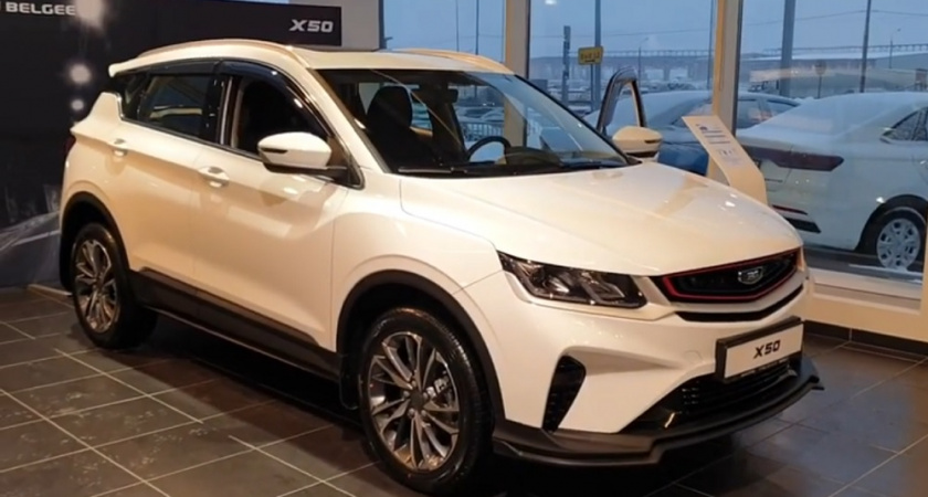 Belgee против Lada: за что просят на 1,5 млн больше и стоит ли игра свеч? Честный разбор от владельцев