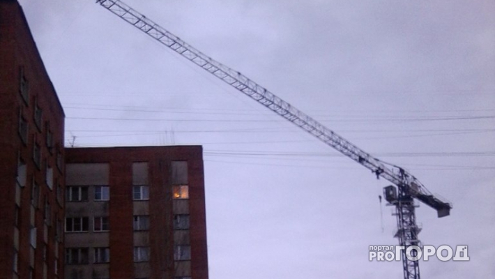 Новости России: Подросток погиб на стройке, делая селфи на башенном кране