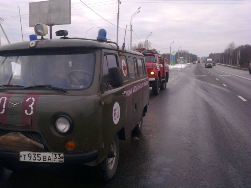В Собинском районе грузовой автомобиль "Ивеко" сбил рабочих