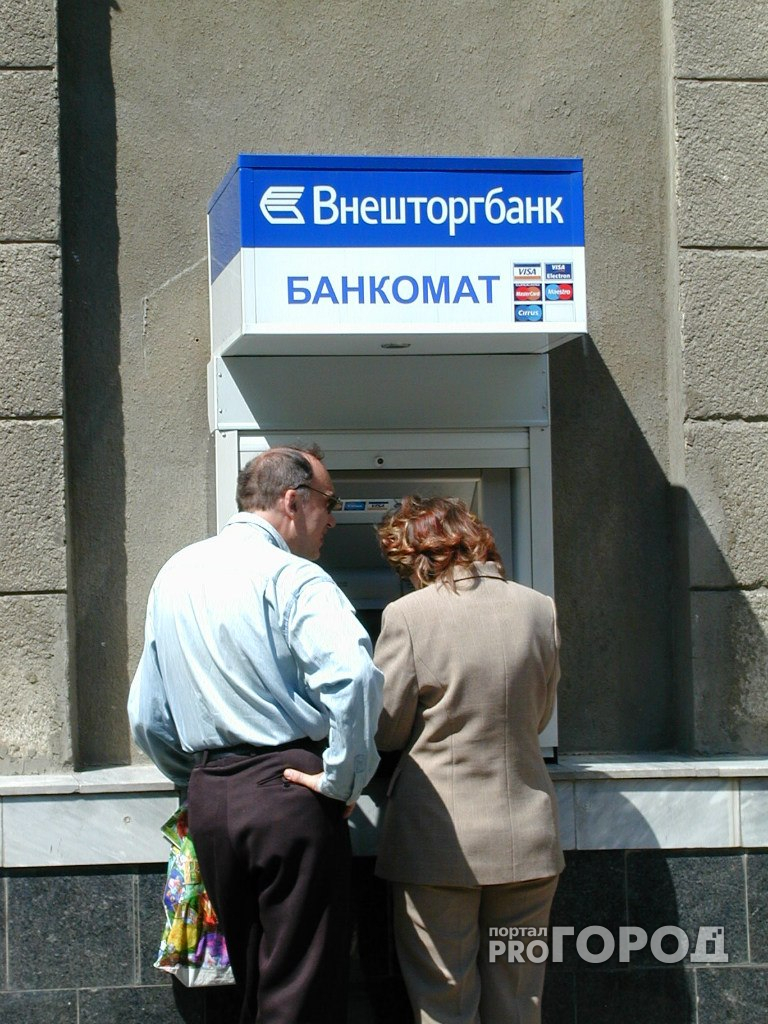 Ковровский игроман украл 2 миллиона рублей у клиентов банка