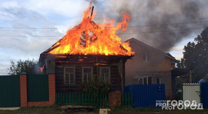 Горожанка: "Мы никак не могли дозвониться до пожарных, пока горел дом"