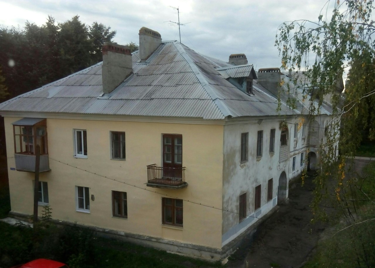 Владимирцы возмущены "показушной" покраской жилых домов в городе