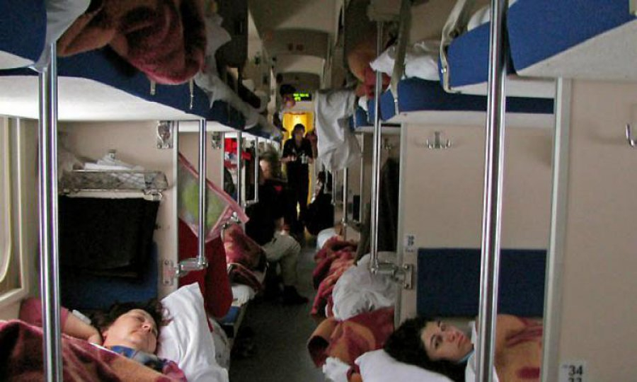 В Муроме с поезда сняли трех пассажиров, устроивших балаган в поезде