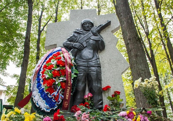 Во Владимире открыт памятник солдатам, погибшим в мирное время