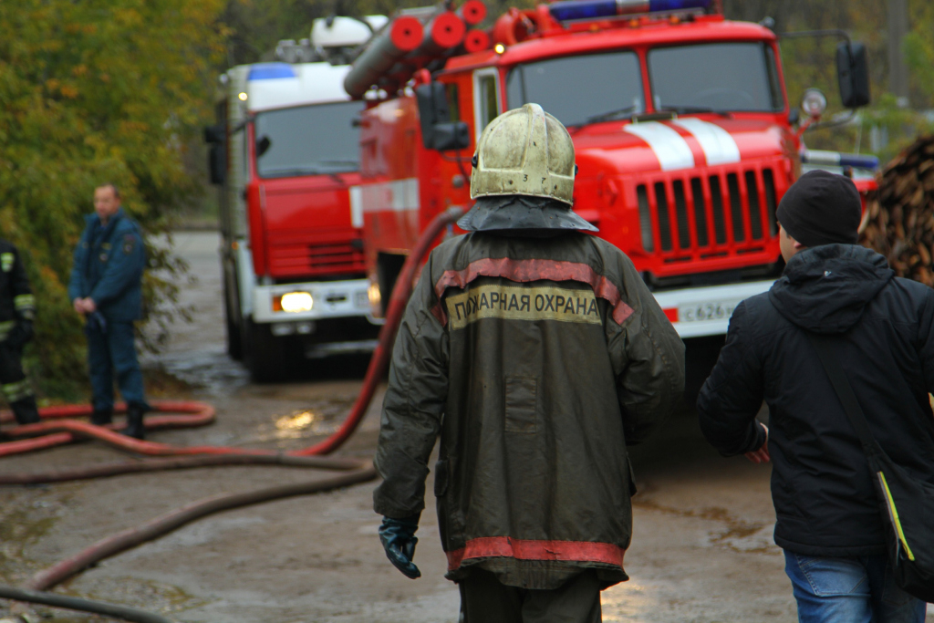 Во Владимире 2,5 часа тушили пожар в жилом доме