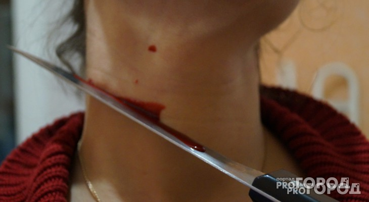 Новости России: Пьяная женщина заколола ножом в сердце и расчленила соседку по коммуналке