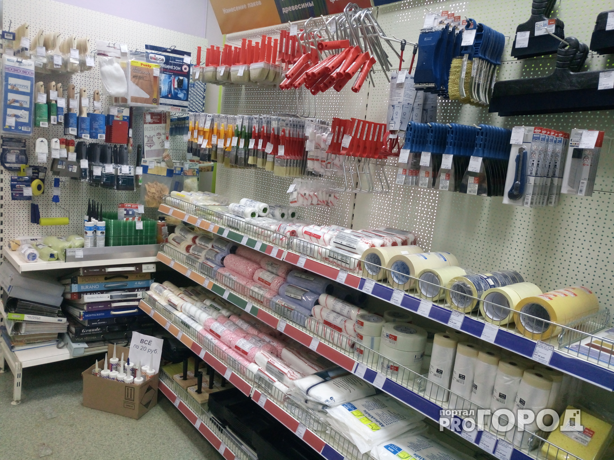 В Юрьевце предприниматель бросил свой строительный магазин, забитый товаром