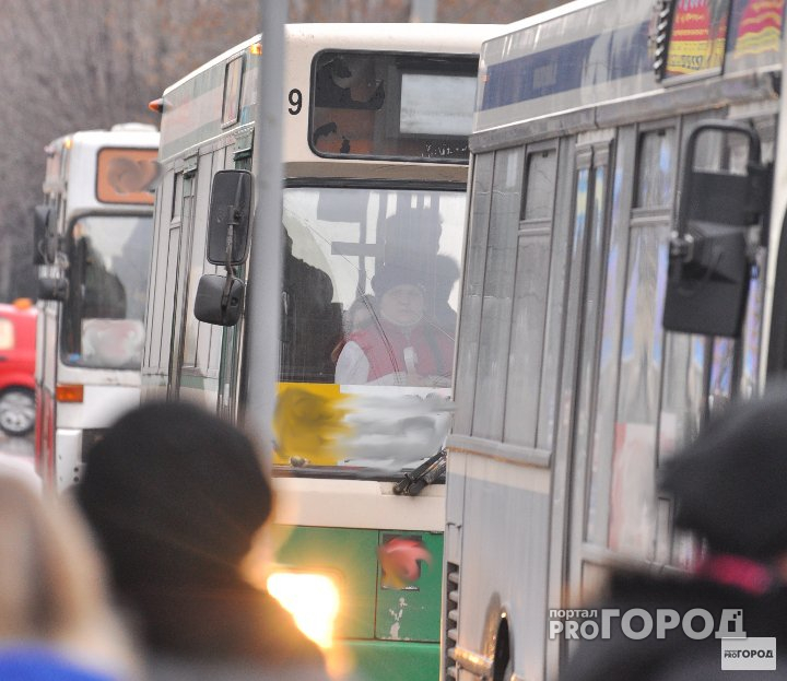 Во Владимире пассажиры автобуса опоздали на работу из-за сотрудников ДПС