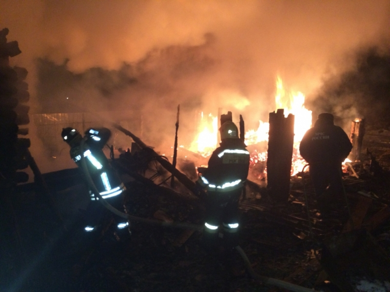 Во время мощного пожара в Судогодском районе сгорел мужчина